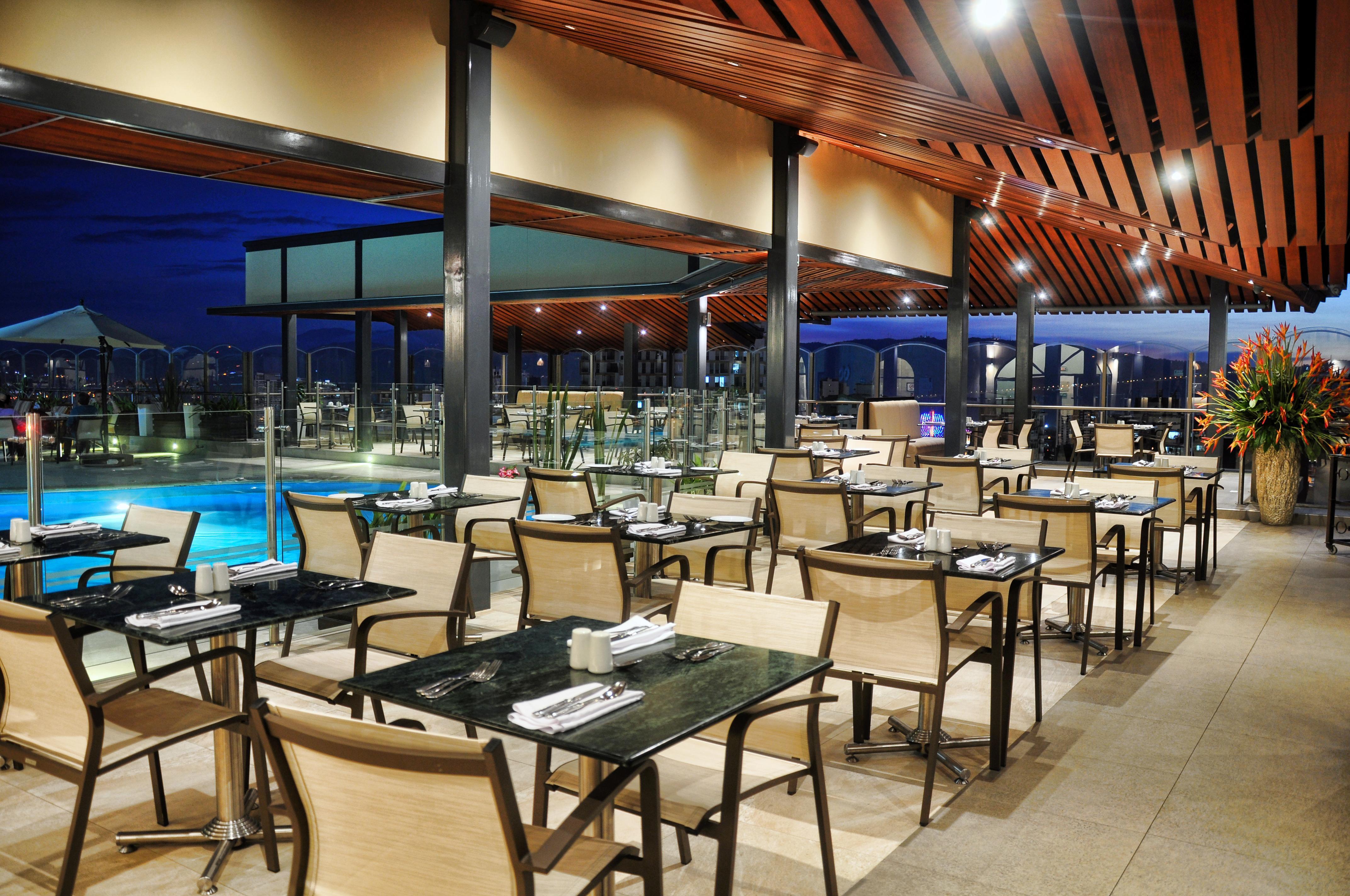 Hotel Dann Carlton Μπουκαραμάνγκα Εξωτερικό φωτογραφία The Pool Bar