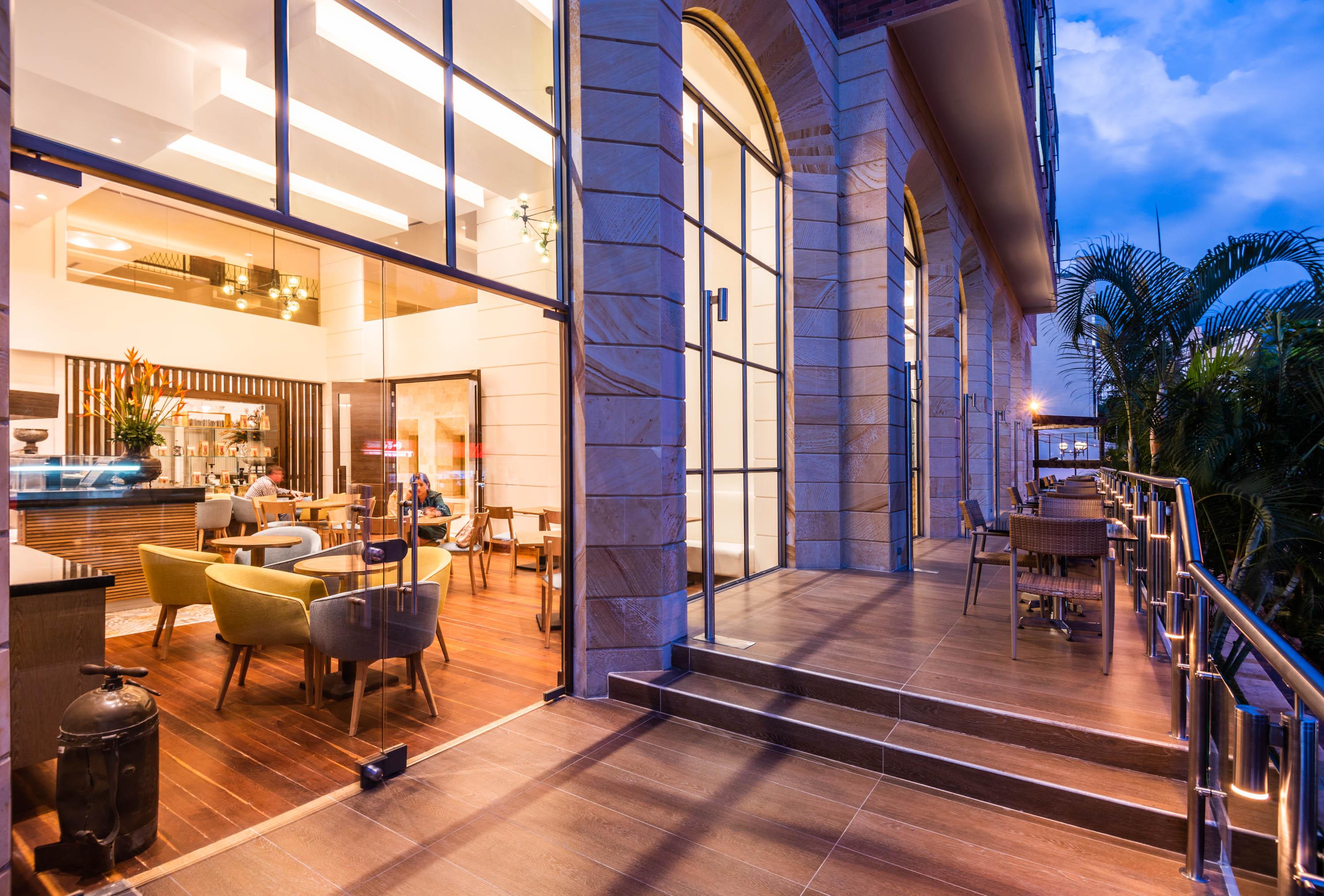 Hotel Dann Carlton Μπουκαραμάνγκα Εξωτερικό φωτογραφία The Terrace