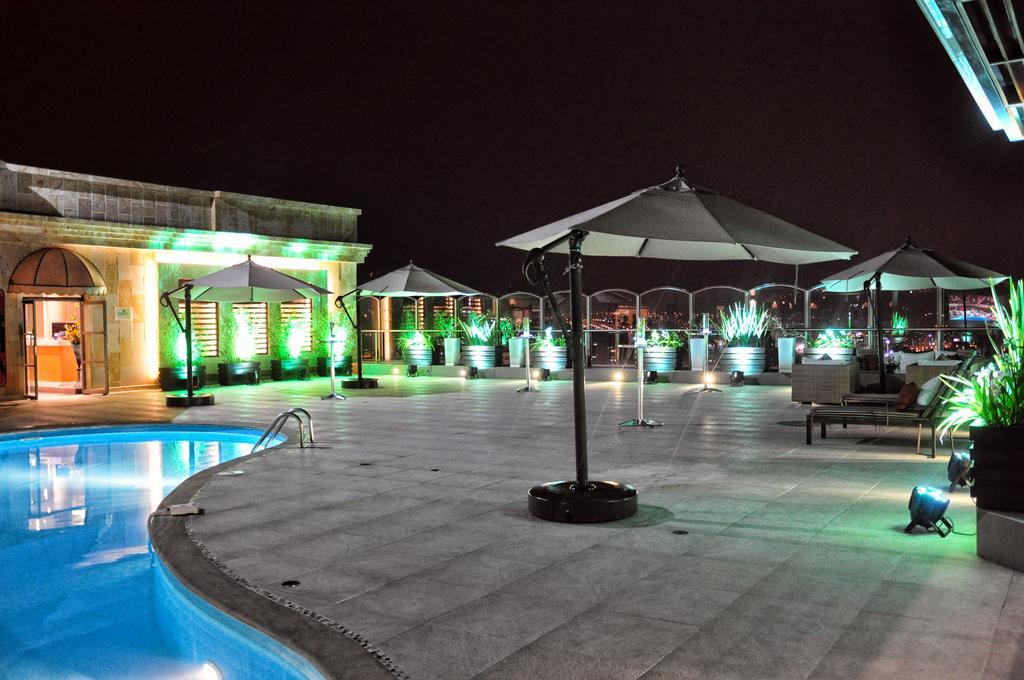 Hotel Dann Carlton Μπουκαραμάνγκα Εξωτερικό φωτογραφία The pool at the rooftop