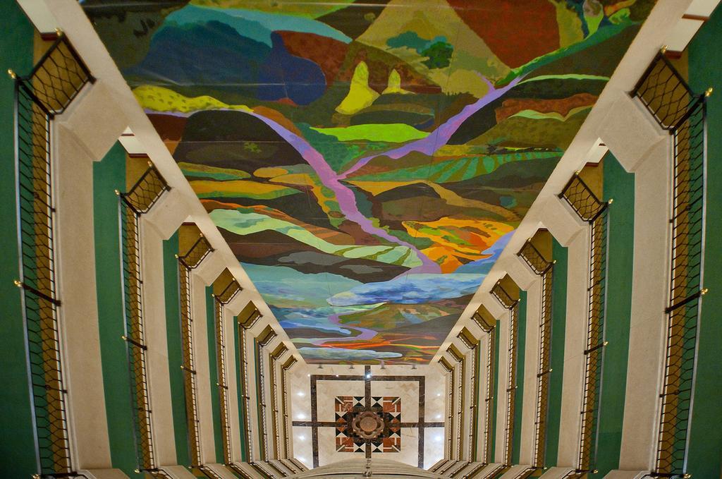 Hotel Dann Carlton Μπουκαραμάνγκα Εξωτερικό φωτογραφία The ceiling of the staircase