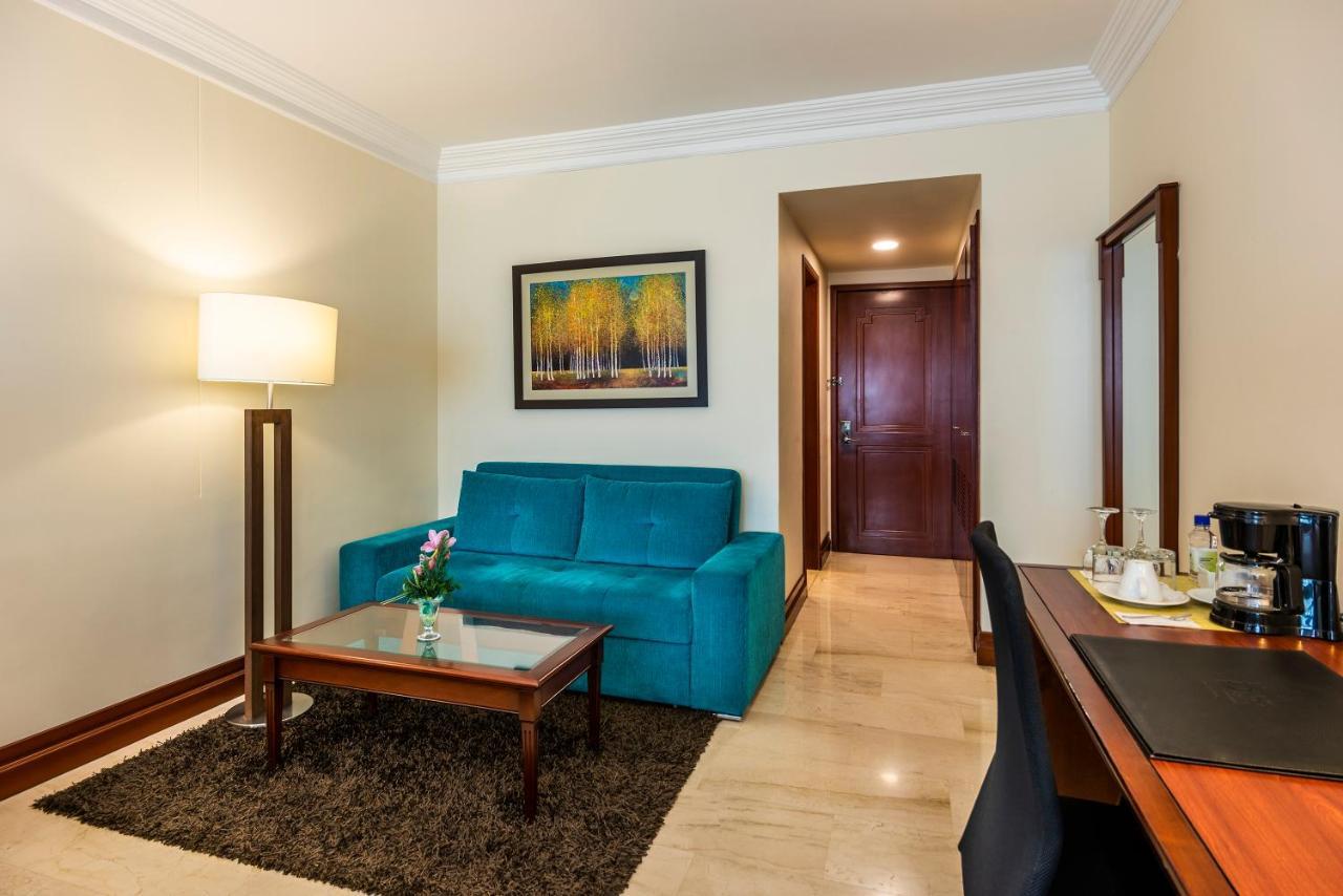 Hotel Dann Carlton Μπουκαραμάνγκα Εξωτερικό φωτογραφία A room at the hotel